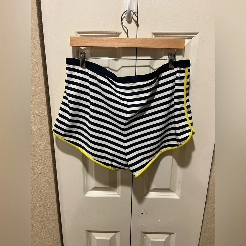 Boden Swim Piping Shorts Stripe , size  16-18